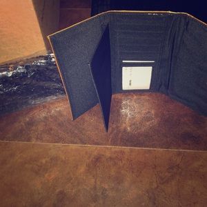 Single or Pair wallet